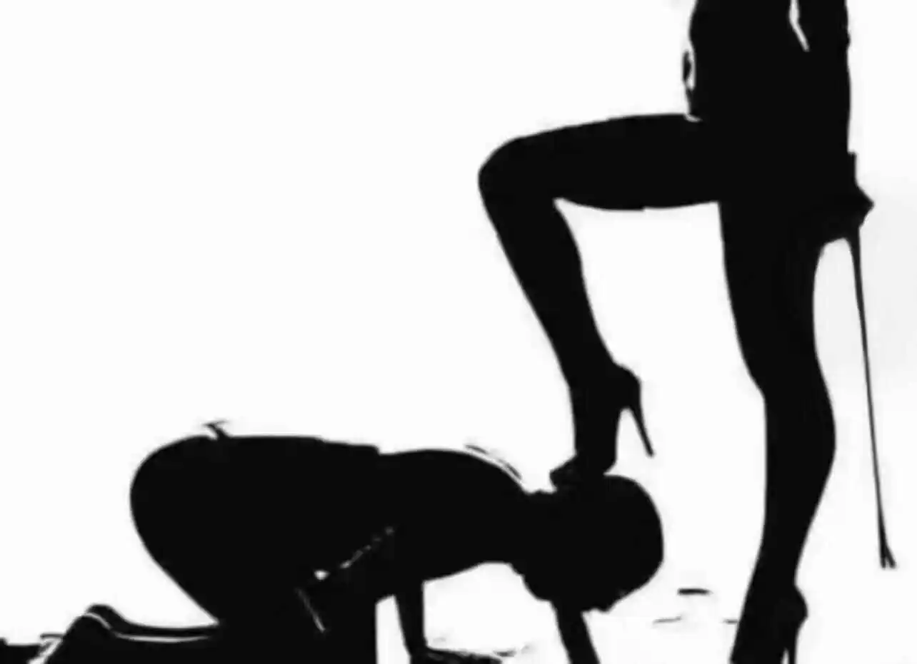 西檬之家-字母圈DOM是什么意思？新人必读BDSM指南